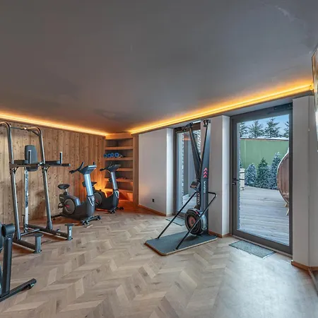 Apartment Magnifique Duplex Neuf A 1850 Avec Acces Direct Aux Pistes, Et Piscine - Fr-1-564-106 Courchevel